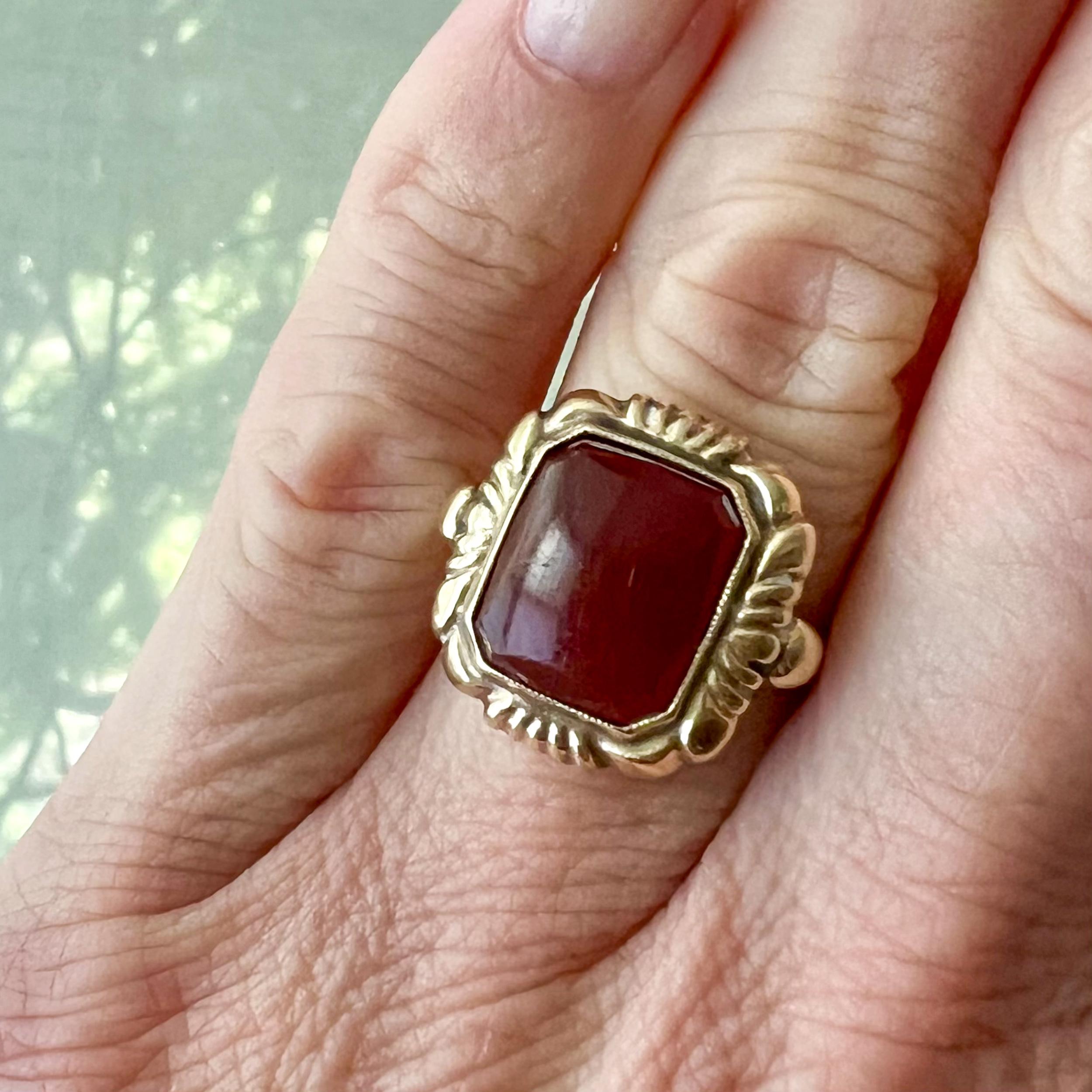 Vintage 14K Gold Karneol Quadratischer Ring (Carréeschliff)
