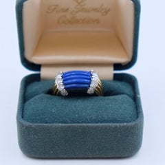 Vintage 14K Gold Carved Lapis Lazuli Diamonds Ring size 4.5