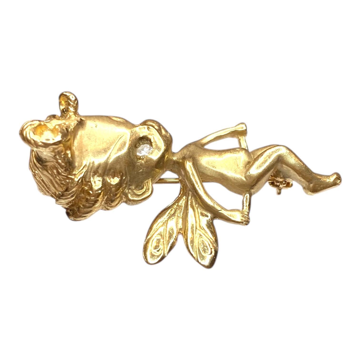 Vintage 14K Gold Cherub Brooch with Diamond Eyes In Good Condition For Sale In Henderson, NV