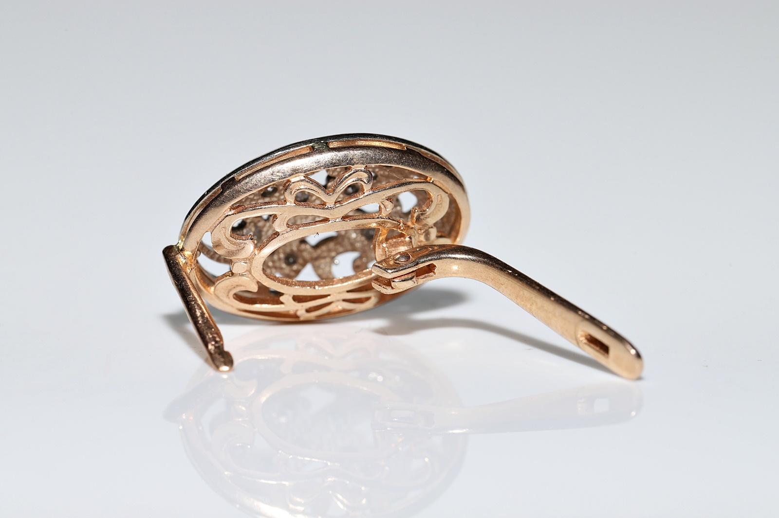Vintage 14k Gold Circa 1960er Jahre Natürlicher Diamant-Ohrring mit Dekoration im Angebot 2
