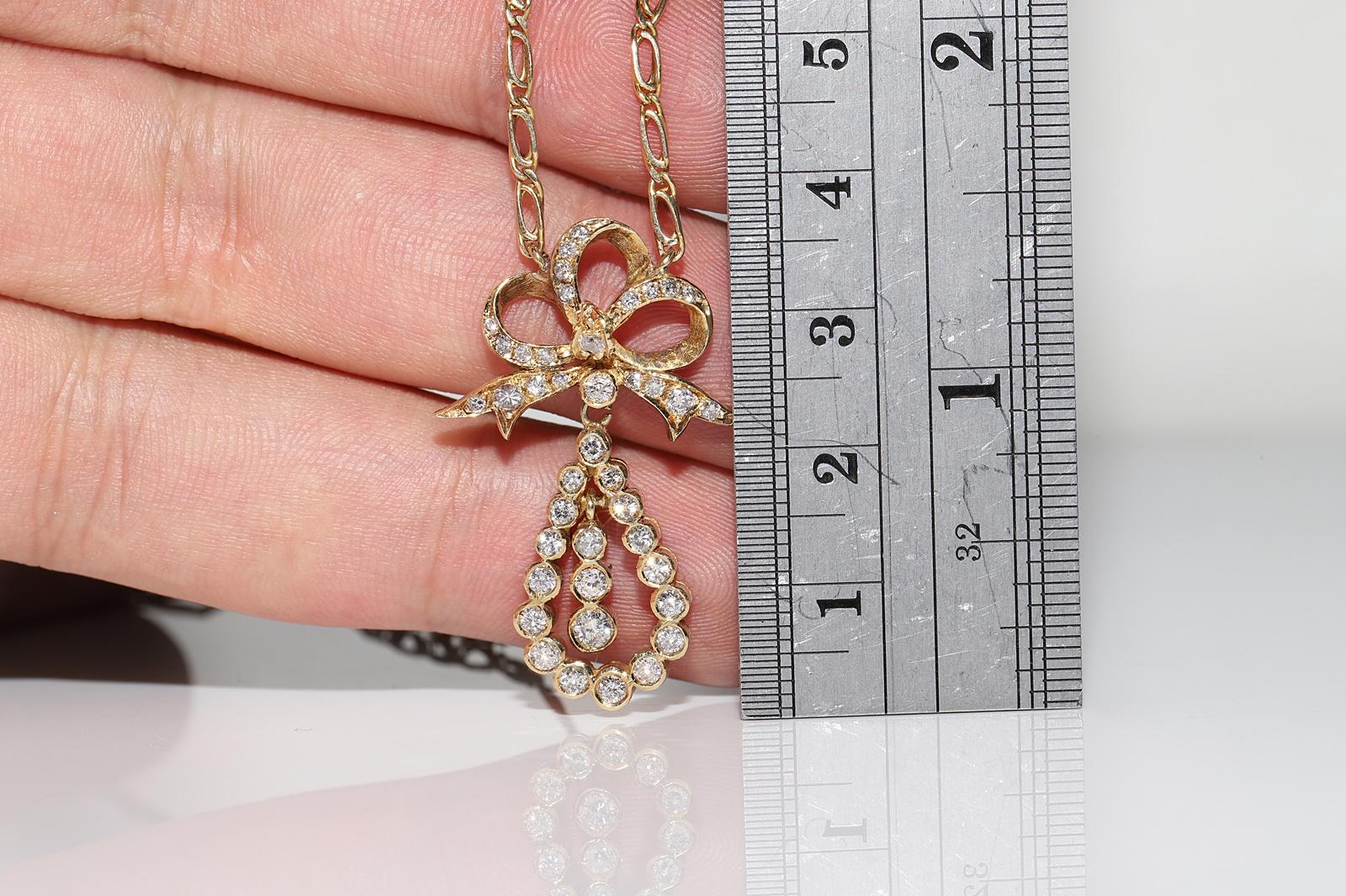 Vintage 14k Gold Circa 1970er Jahre Natürlicher Diamant Dekorierte Amulet Halskette  im Angebot 10