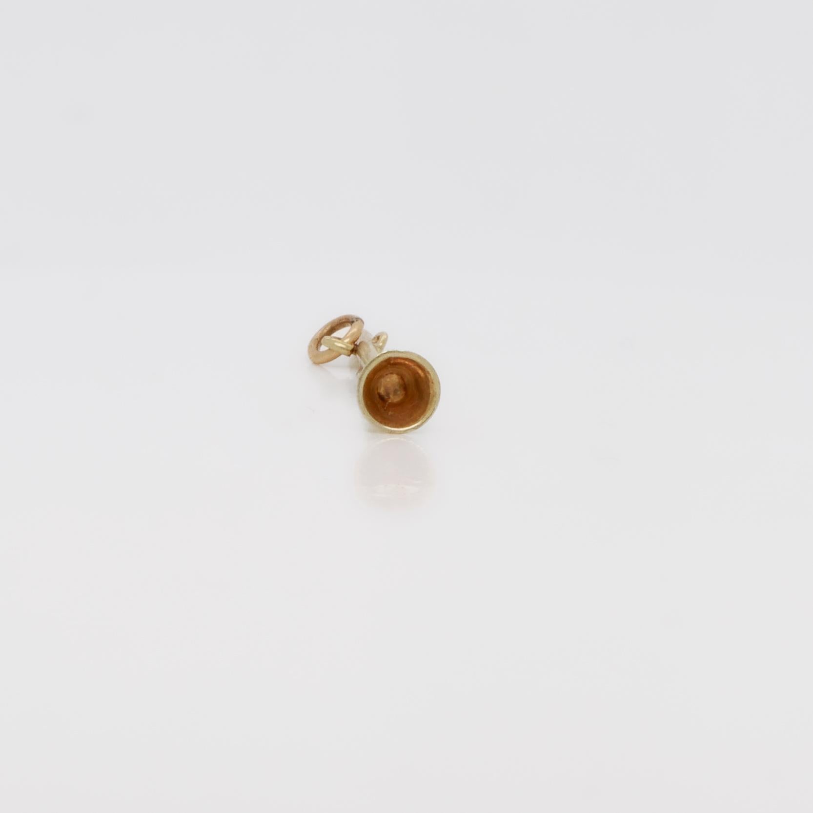 Charme per clarinetto in oro 14K vintage per un braccialetto in vendita 6