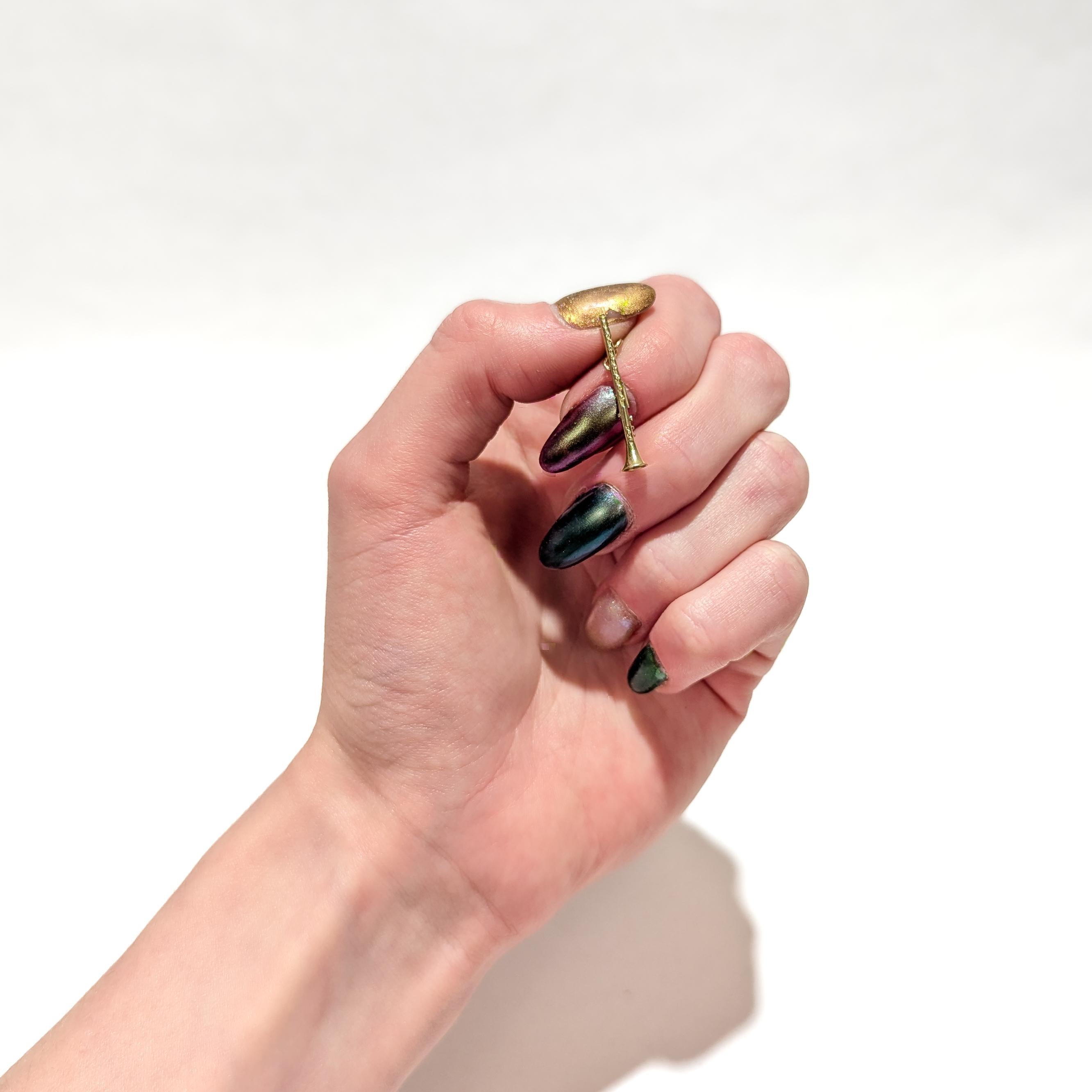 Rétro Charme per clarinetto in oro 14K vintage per un braccialetto in vendita