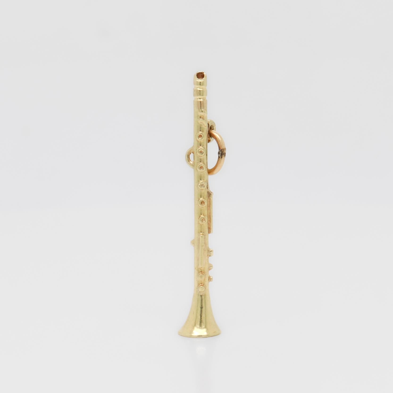 Charme per clarinetto in oro 14K vintage per un braccialetto In condizioni buone in vendita a Philadelphia, PA