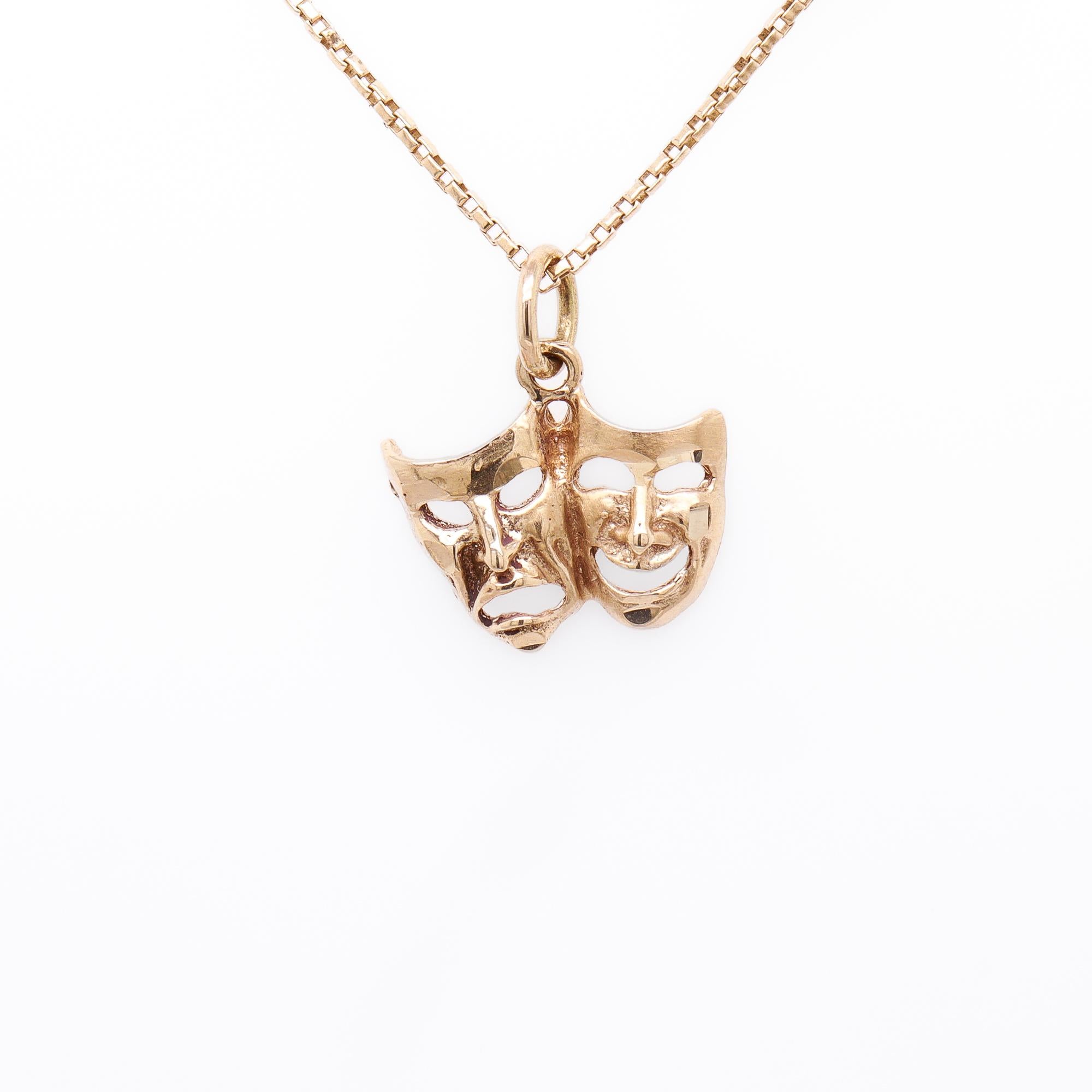 Vintage 14K Gold Comedy & Tragedy Masks Figural Charm for a Bracelet Bon état - En vente à Philadelphia, PA