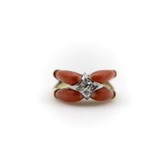 Vintage 14K Gold Coral and Diamond Modernist Ring