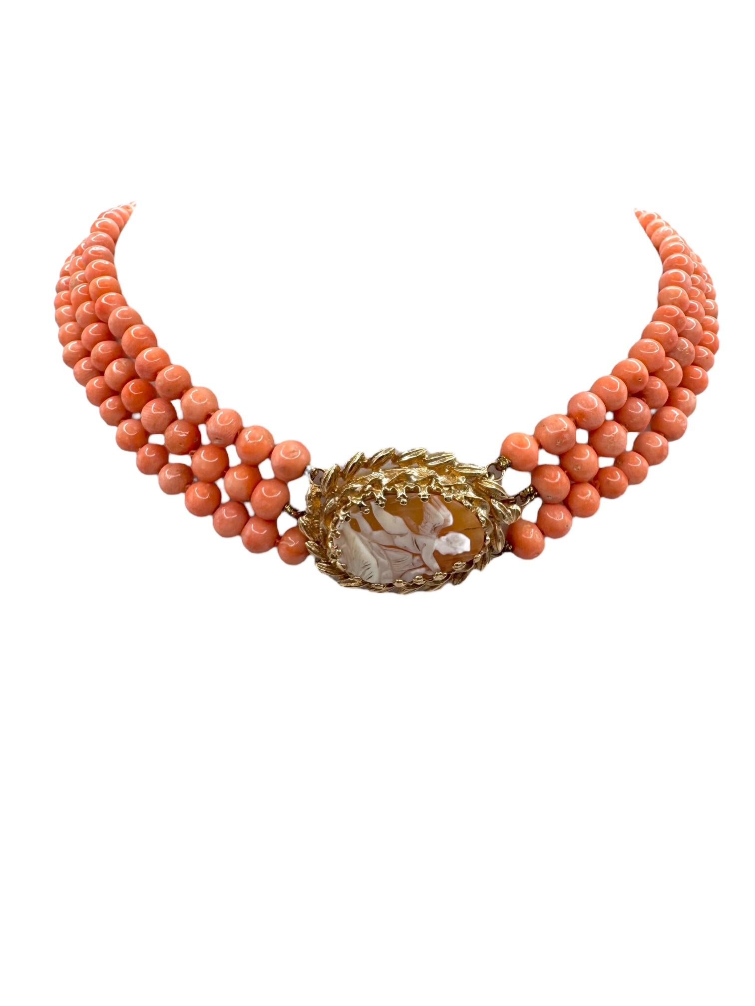 Vintage 14K Gold Korallen Perlen Halskette mit handgeschnitzten Shell Cameo Verschluss im Angebot 5