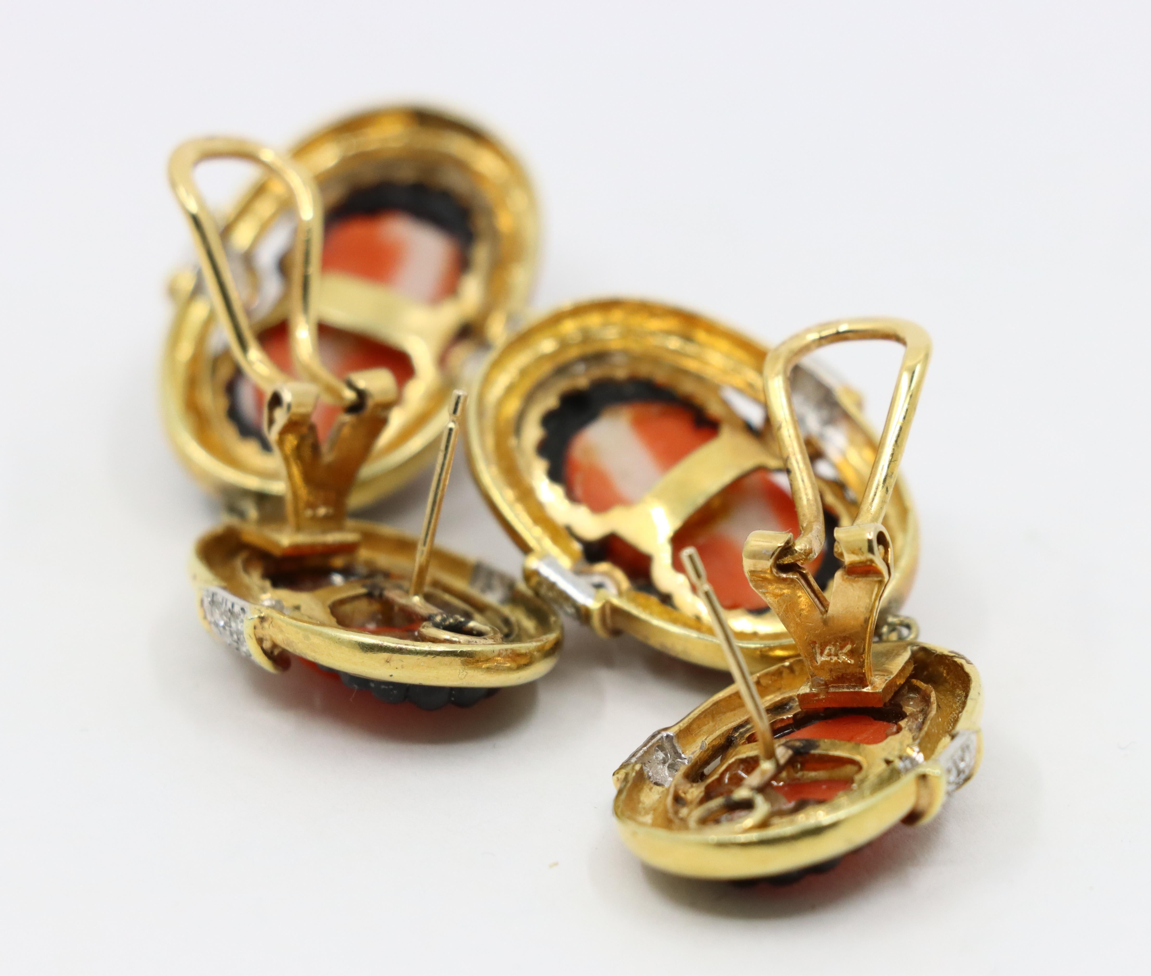 Ohrring aus 14 Karat Gold Koralle Onyx Diamant im Angebot 4