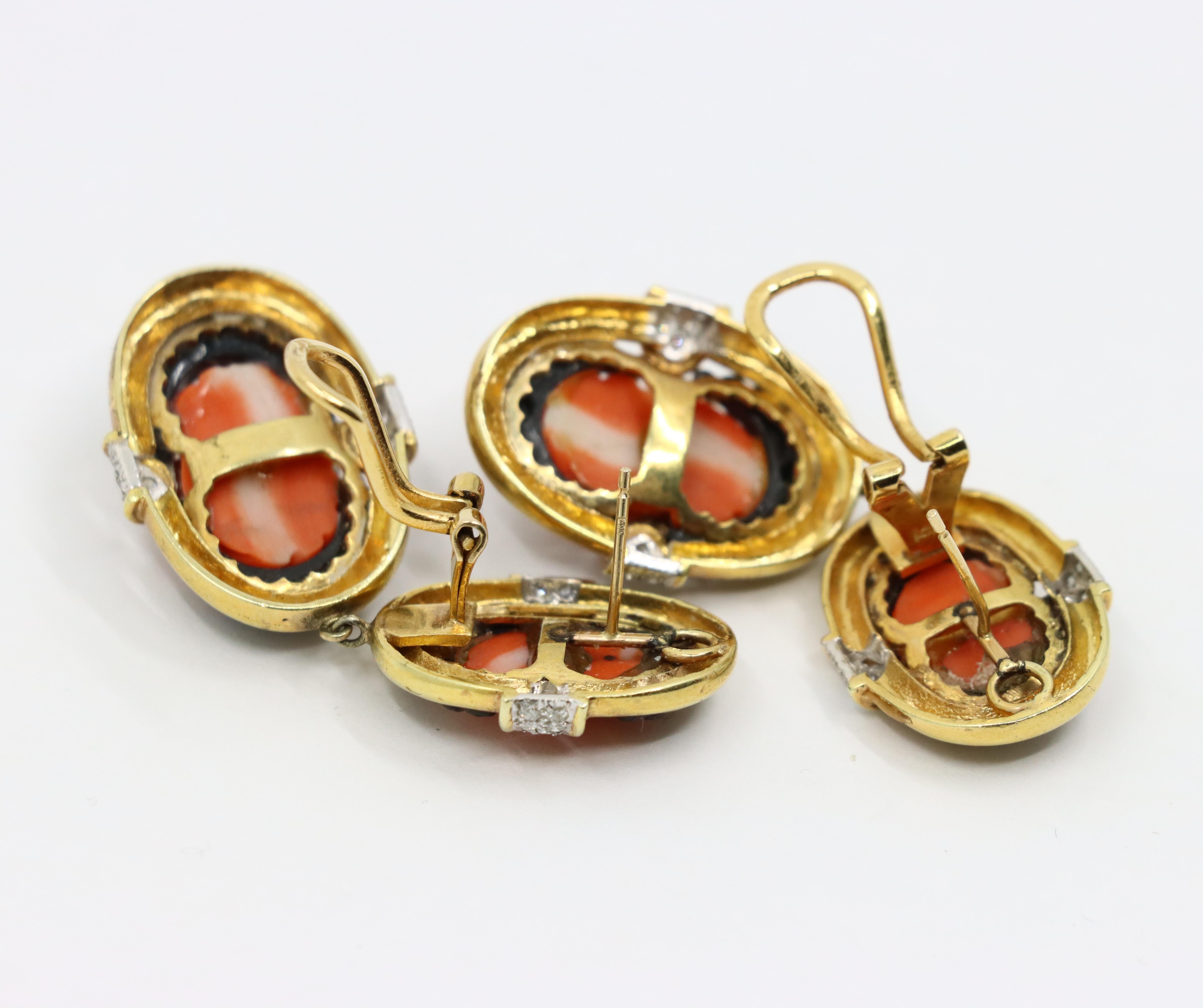 Ohrring aus 14 Karat Gold Koralle Onyx Diamant im Angebot 5