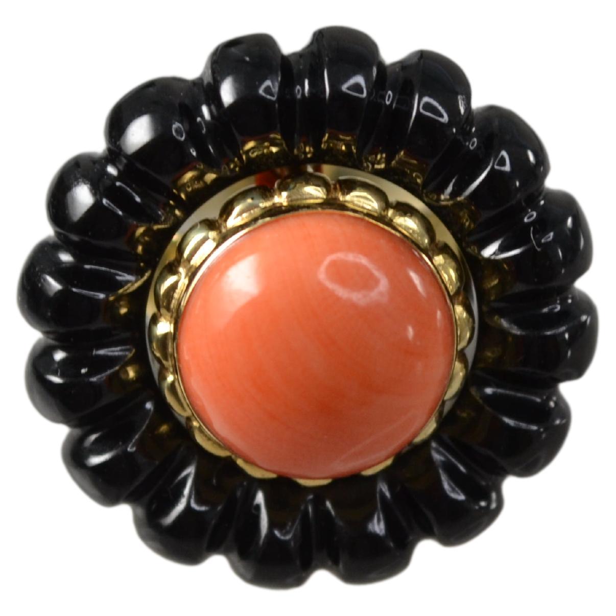 Vintage 14k Gold Coral & Onyx Flower Ring One-of-a-Kind For Sale