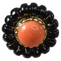 Vintage 14k Gold Coral & Onyx Flower Ring One-of-a-Kind