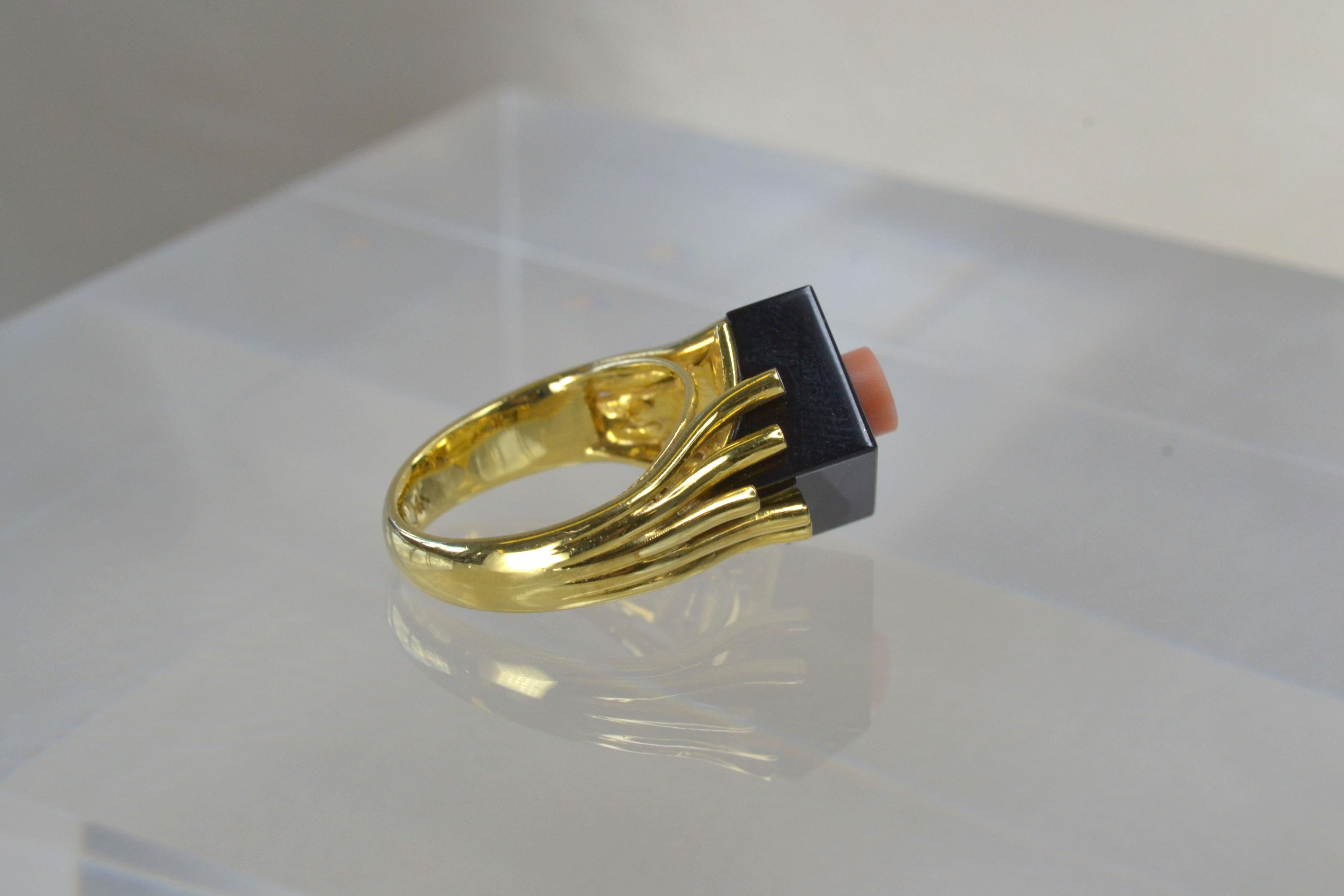 Modernist Vintage 14k Gold Coral & Onyx Geometric Ring One-of-a-kind For Sale