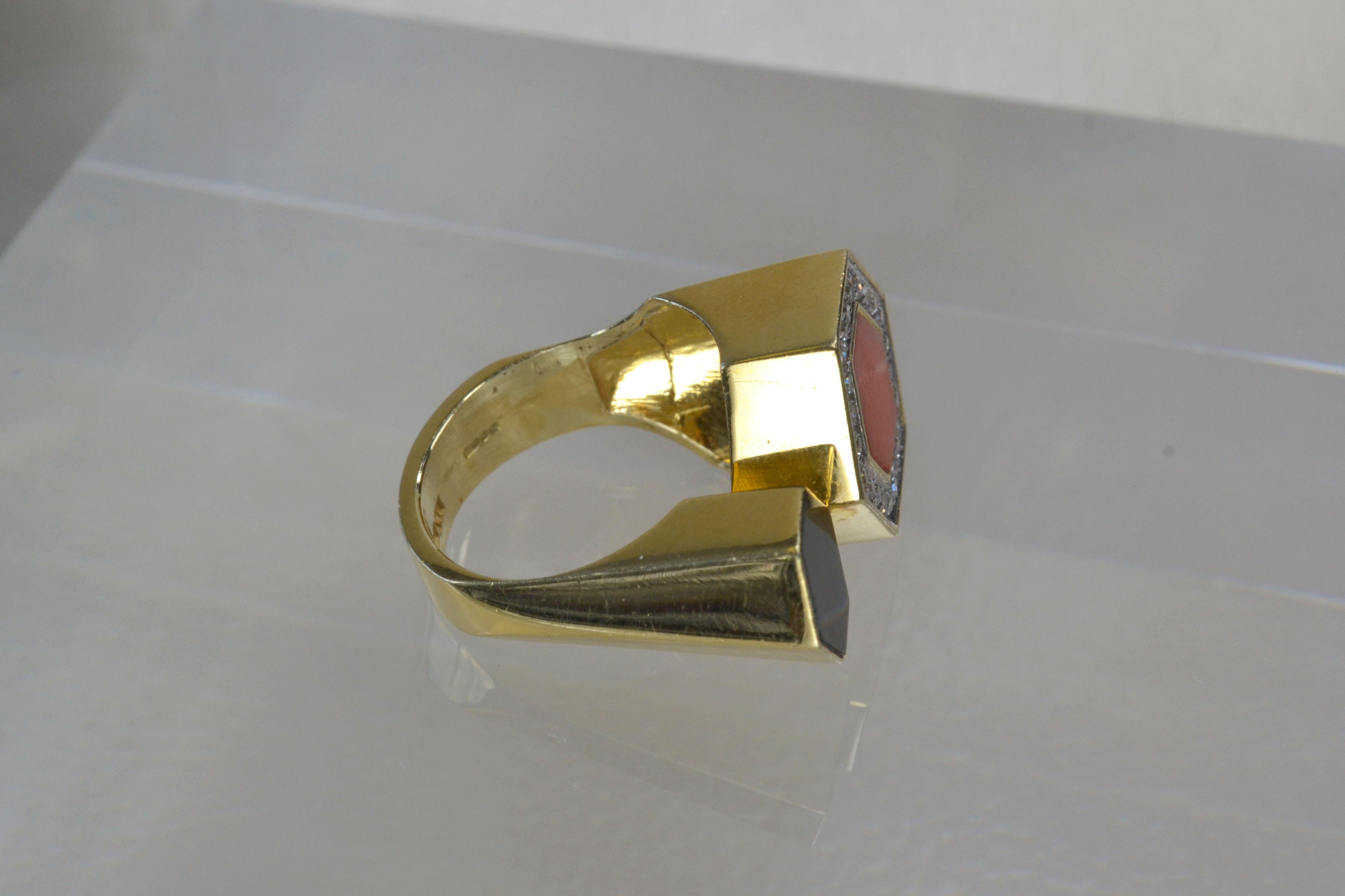 Vintage 14k Gold Koralle & Onyx Ring mit Diamant One-of-a-kind (Revival) im Angebot