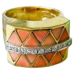 Vintage 14k Gold Coral Zig-Zag Ring with Diamonds
