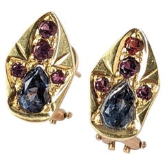 Vintage 14K Gold Cornflower Blue Spinel & Ruby Stud Earrings Gypsy Flush Set