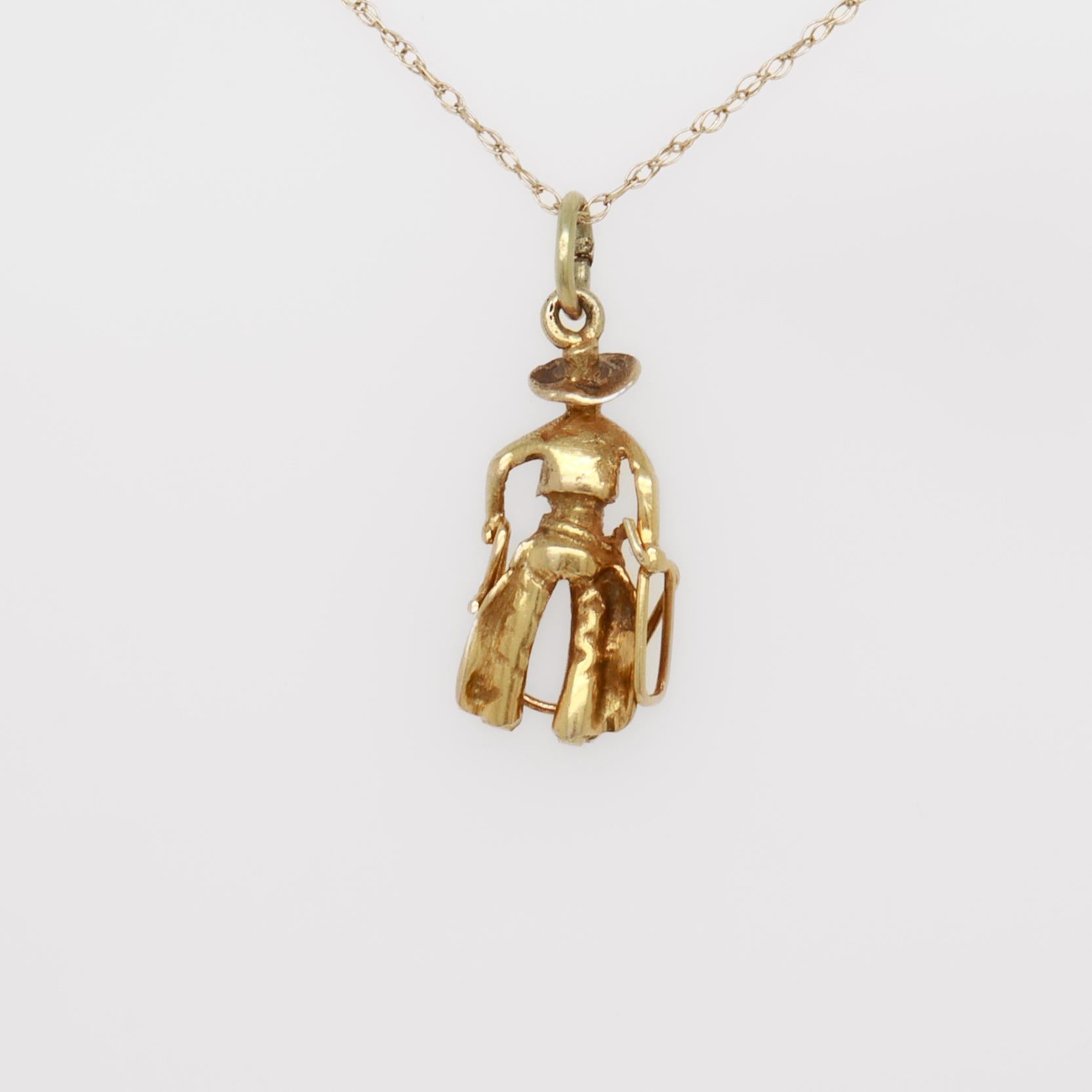 Vintage 14K Gold Cowboy with Rope & Lasso Charm for a Bracelet en vente 8
