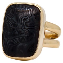 Vintage 14K Gold & 'Crown of Silver' Psilomelain Gemstone Signet Style Ring