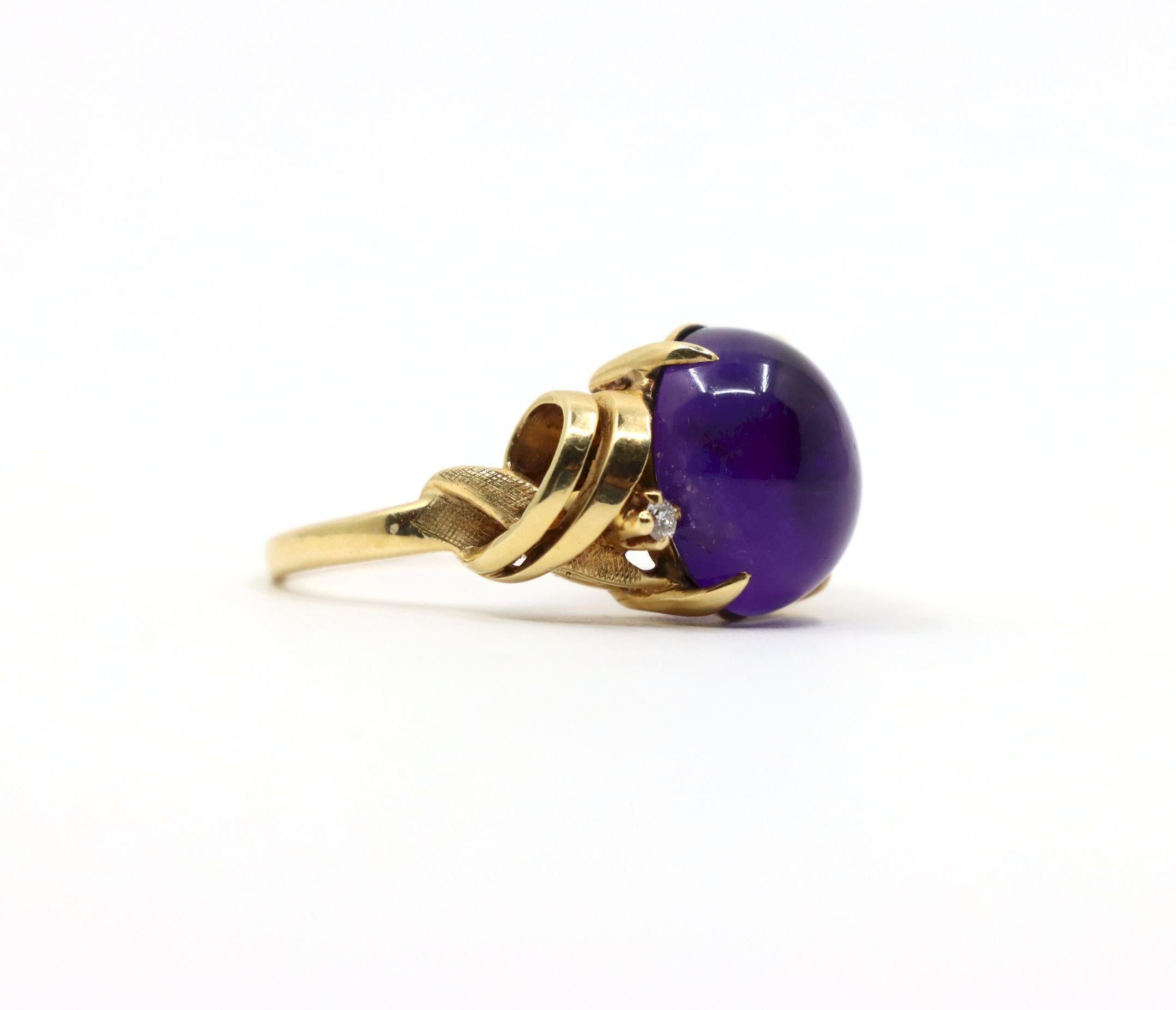 Vintage 14K Gold Diamant Amethyst-Ring mit Amethyst (Cabochon) im Angebot