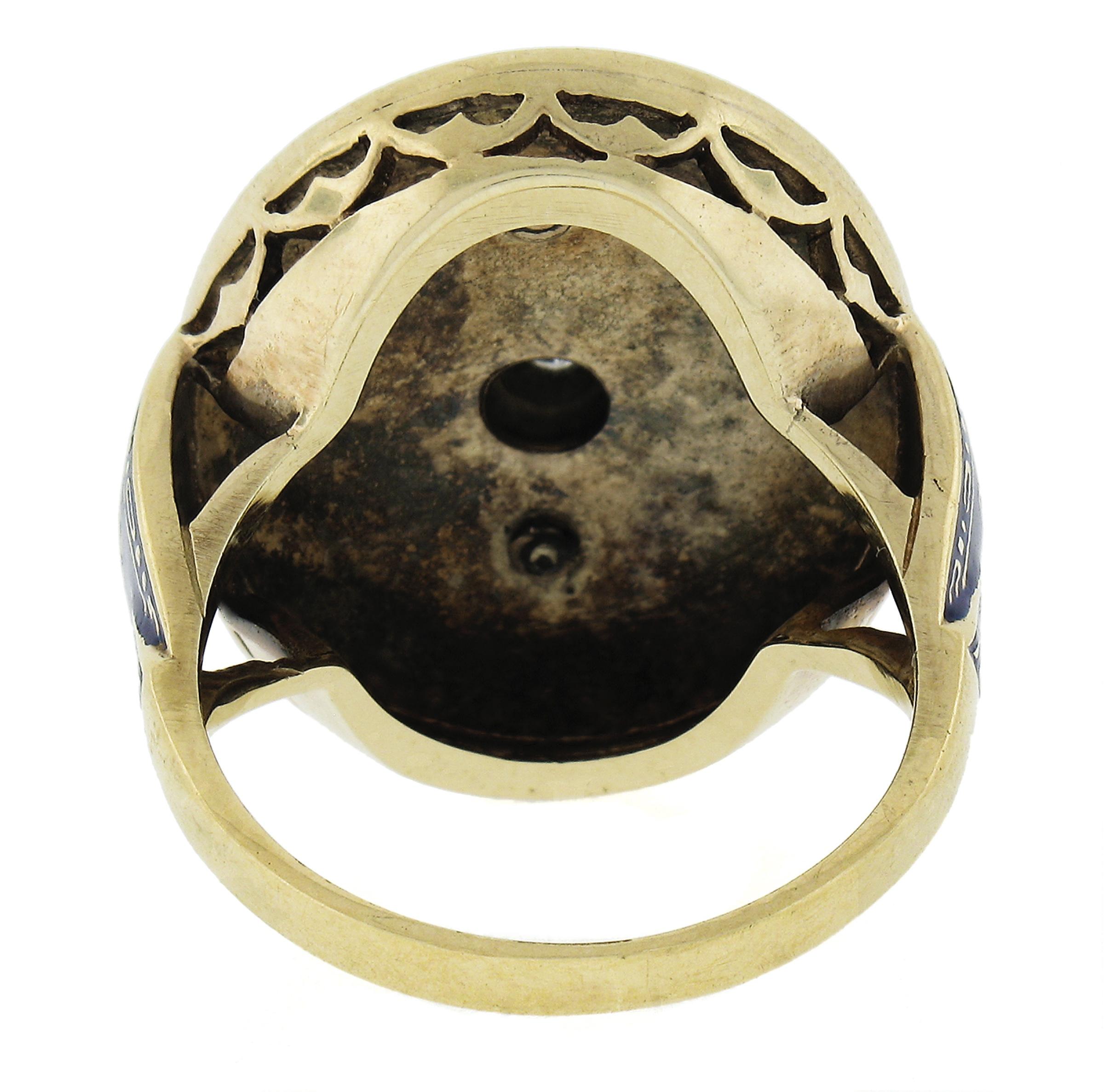 Bague cocktail vintage de style russe en or 14 carats, diamant, émail bleu et aigle impérial en vente 1