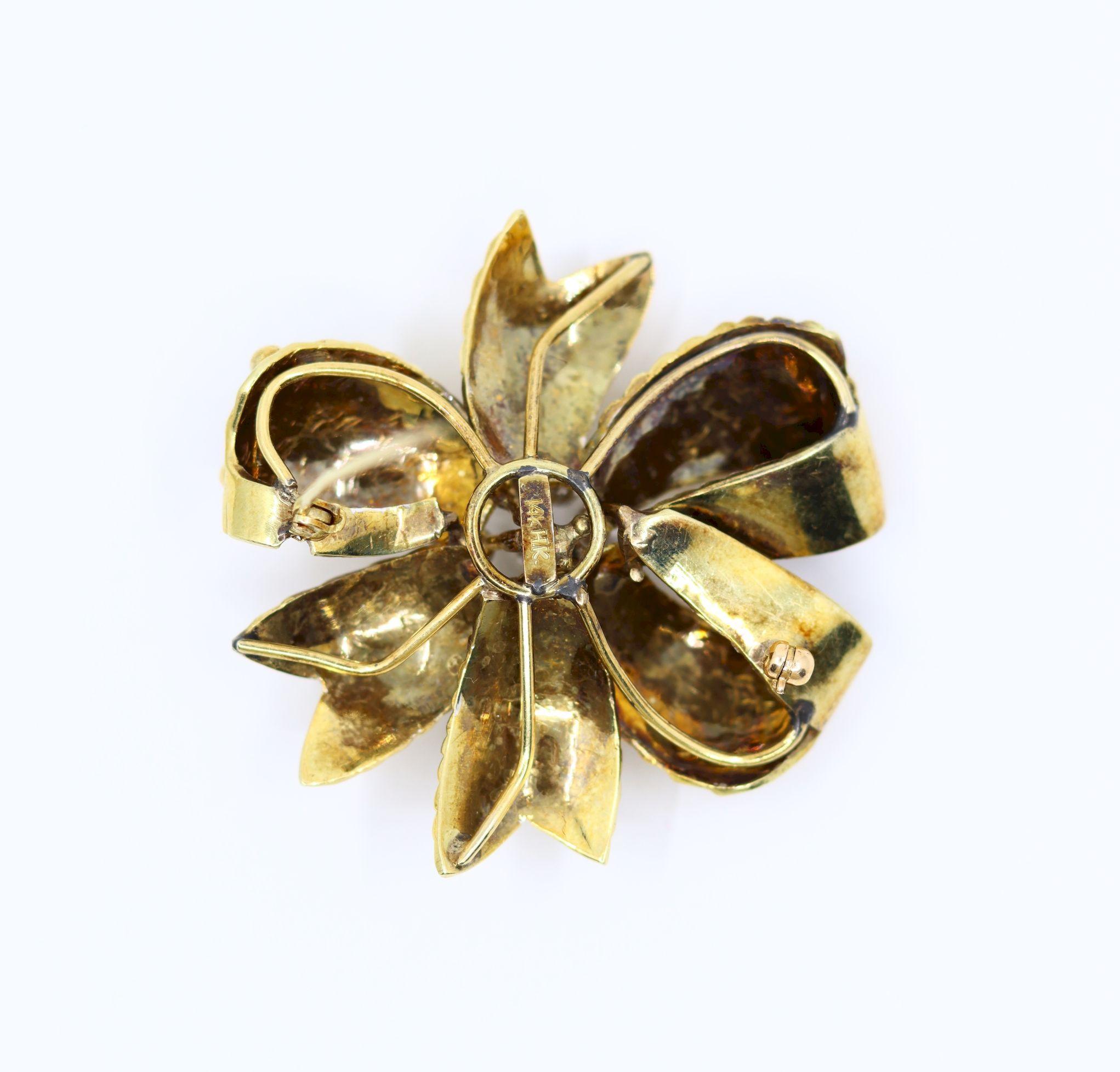 Vintage 14K Gold Diamond Bow Brosche Pin im Angebot 2
