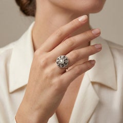 Vintage 14K Gold Diamond Carved Circle Milgrain Ring