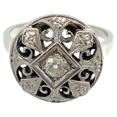 Vintage 14K Gold Diamond Carved Circle Milgrain Ring