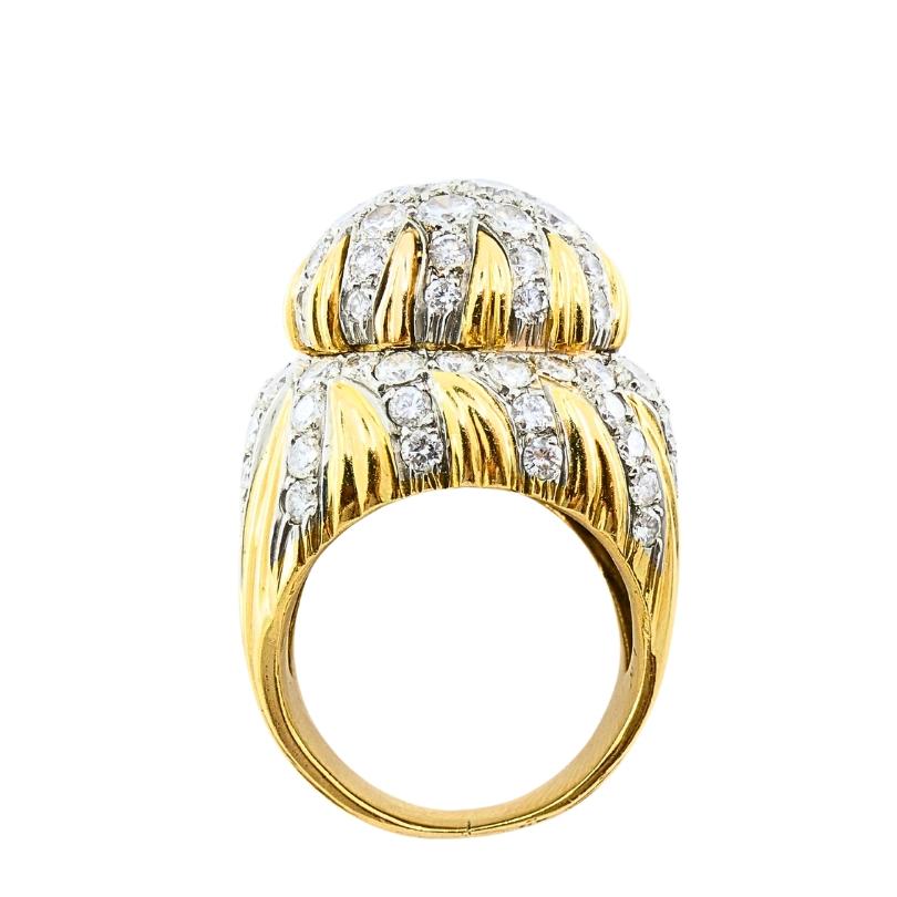 Vintage 14k Gold Diamond Cocktail Floral Dome Ring en vente 3