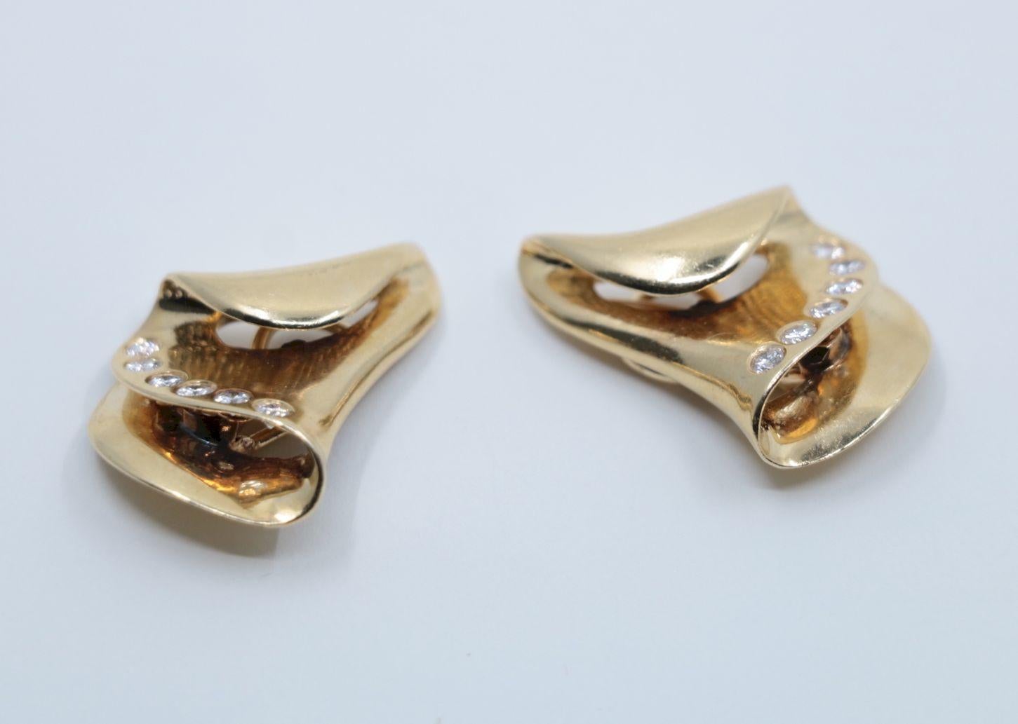 Orecchini vintage con diamanti in oro 14K in vendita 2