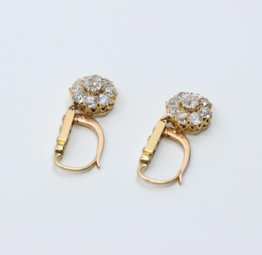 Vintage 14K Gold Diamond Flower Earrings For Sale 4