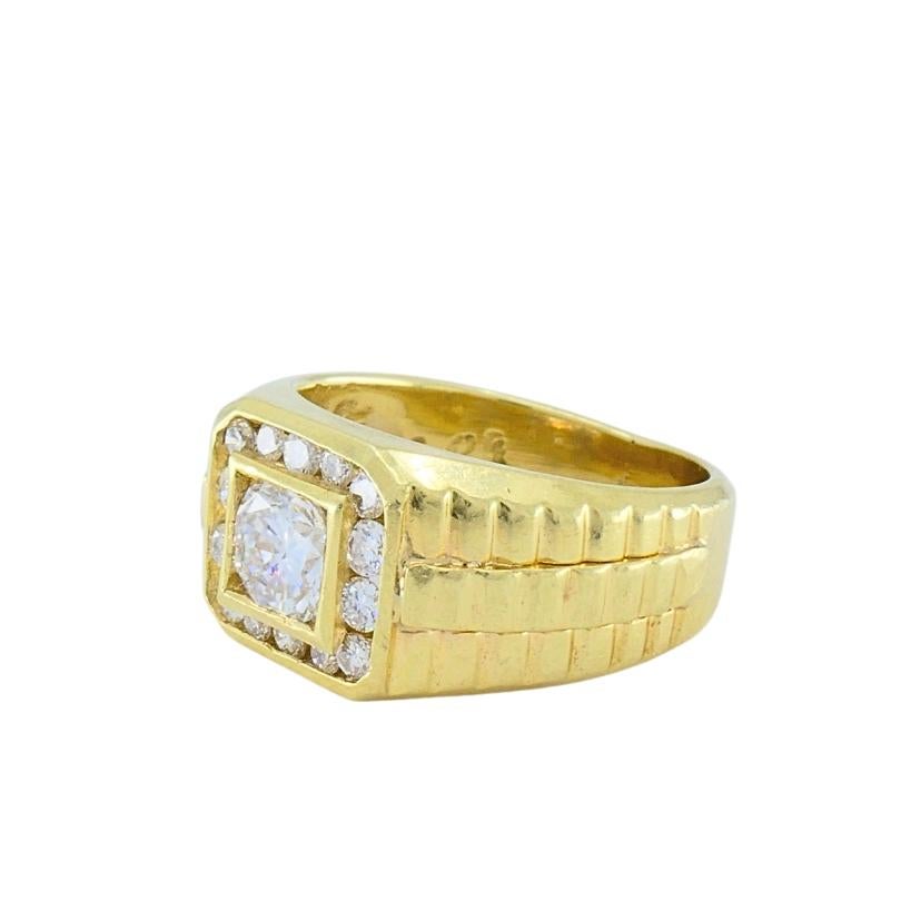 Vintage 14K Gold Diamond Men's Ring In condizioni ottime in vendita a Beverly Hills, CA