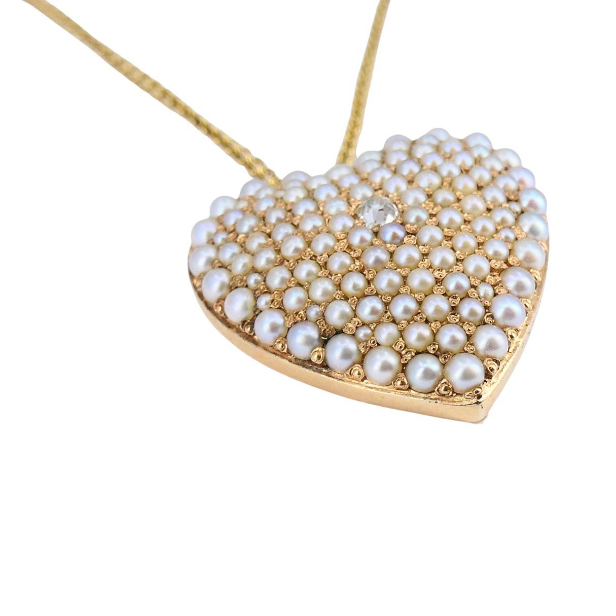 Vintage 14k Gold Diamond Pearl Heart Pendant Necklace In Good Condition For Sale In Beverly Hills, CA
