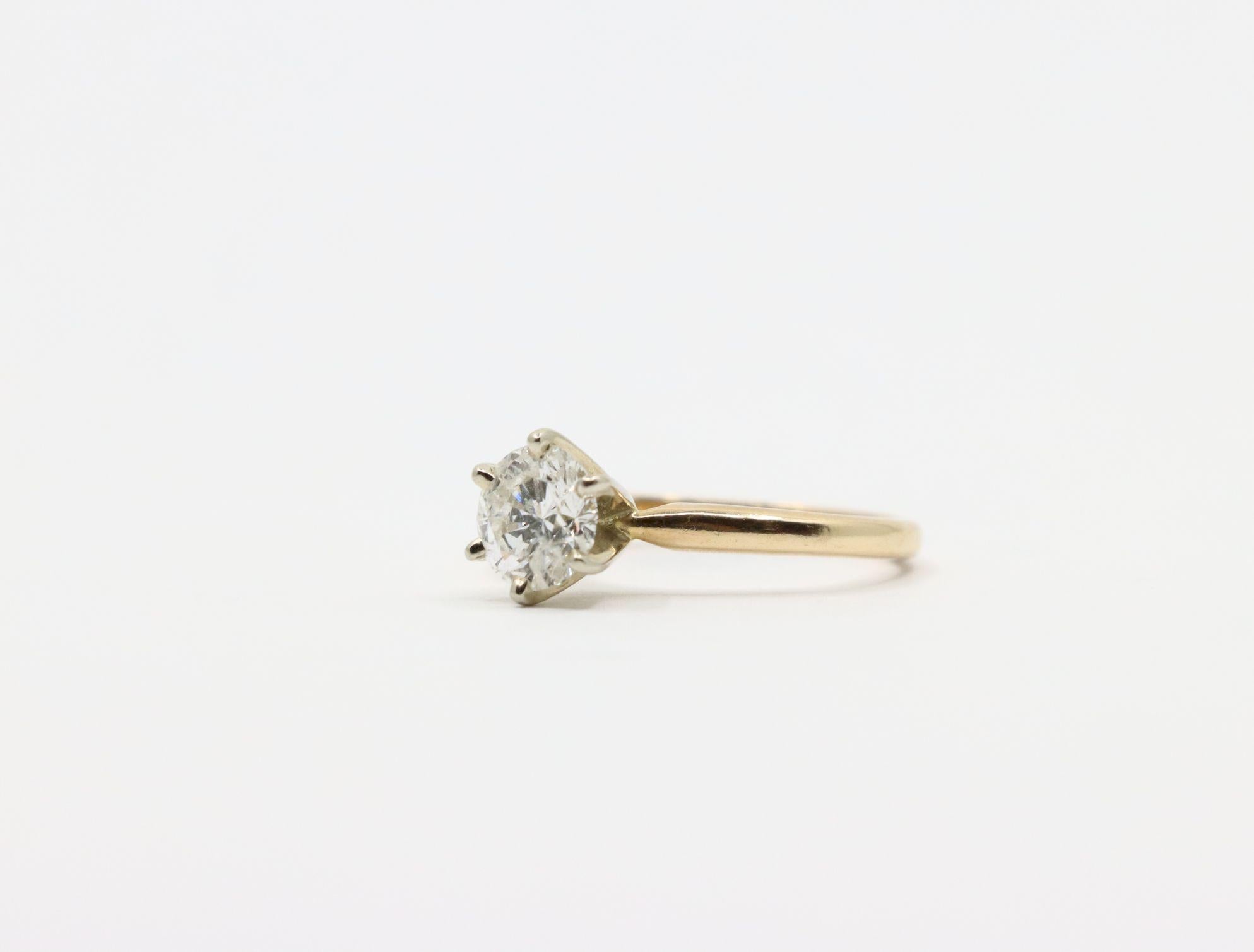 Donna Anello con diamante in oro 14K vintage in vendita