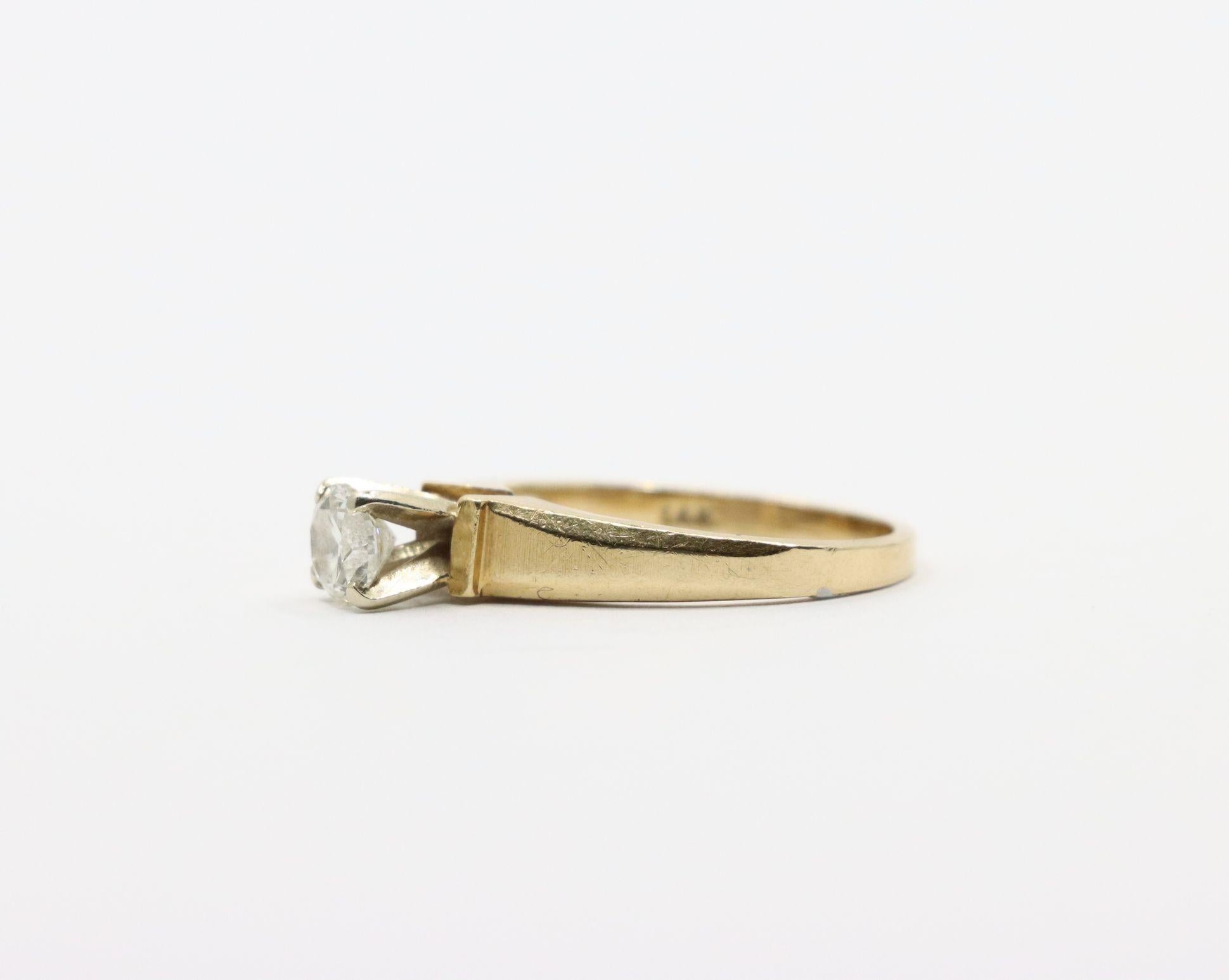 Anello con diamante in oro 14K vintage in vendita 1
