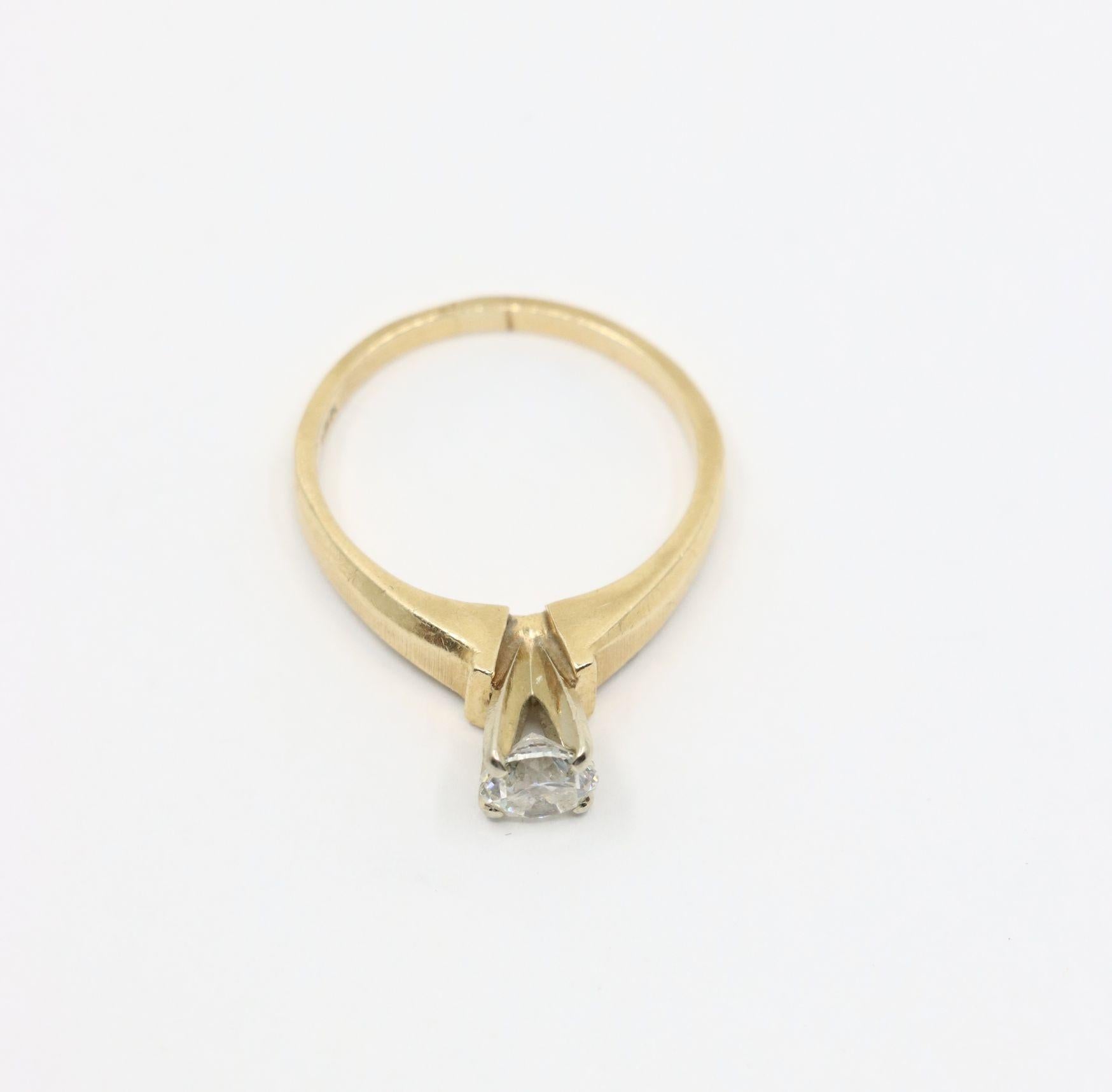 Anello con diamante in oro 14K vintage in vendita 3