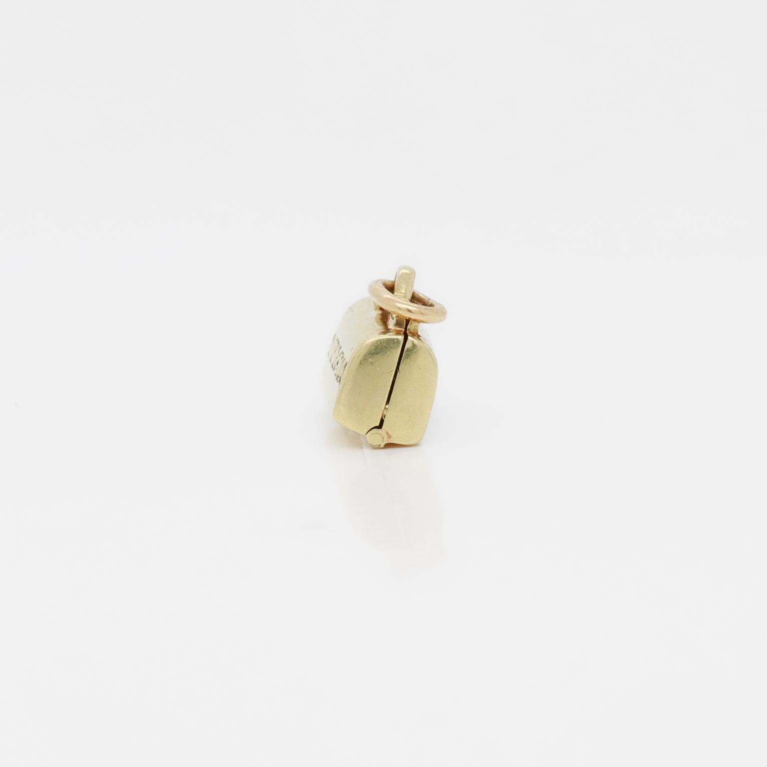 Vintage 14K Gold Doctor's Bag or Toolbox Charm for a Charm Bracelet For Sale 8