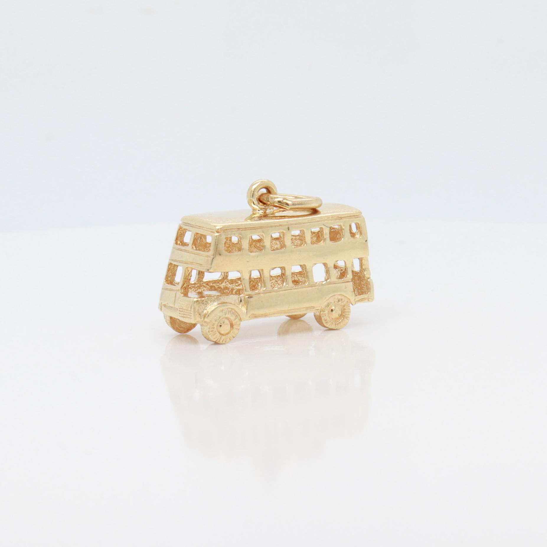 Vintage 14K Gold Double Decker Bus Charm for a Charm Bracelet In Good Condition For Sale In Philadelphia, PA