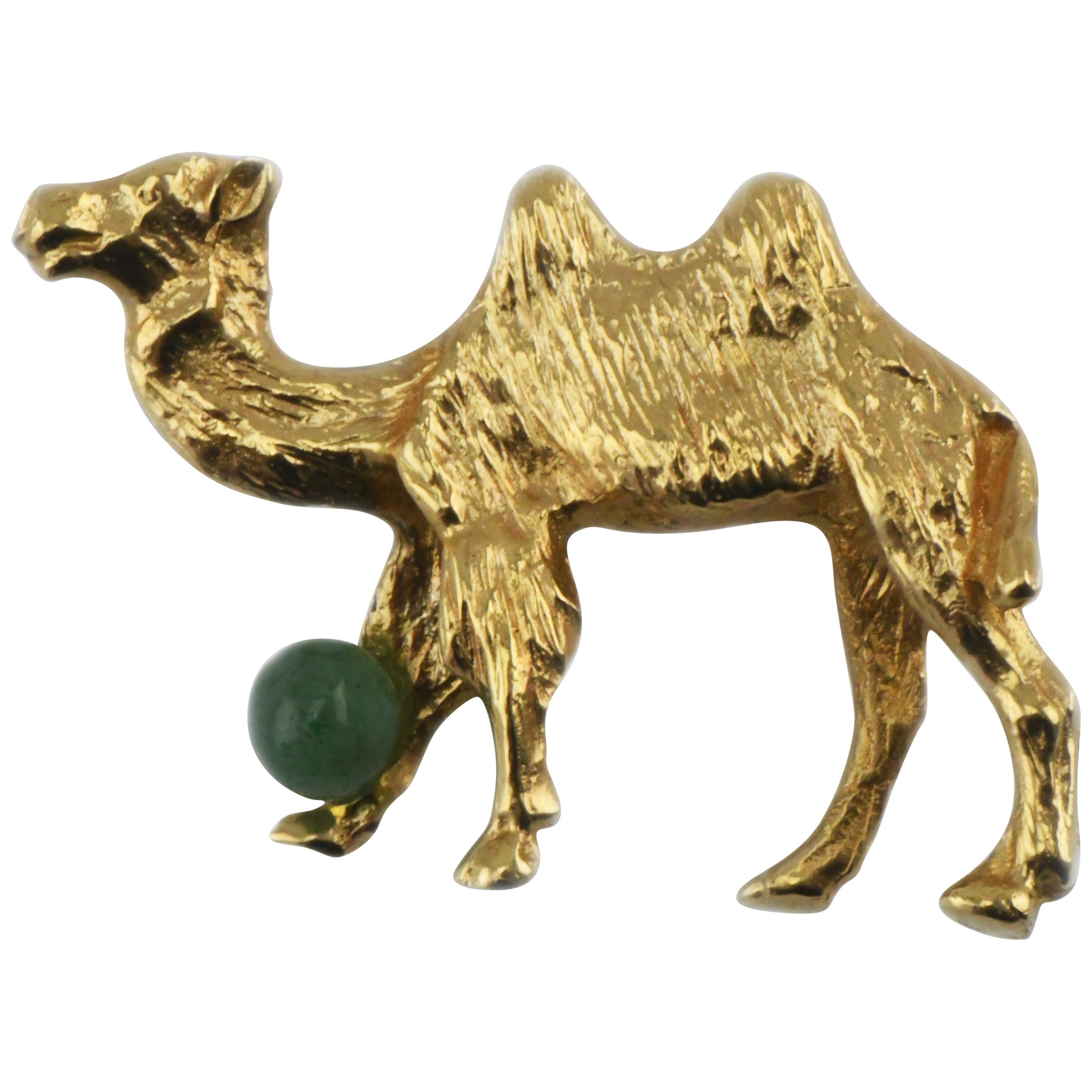 Vintage 14 Karat Gold Double Hump Camel Pin Brooch with Jade Accent