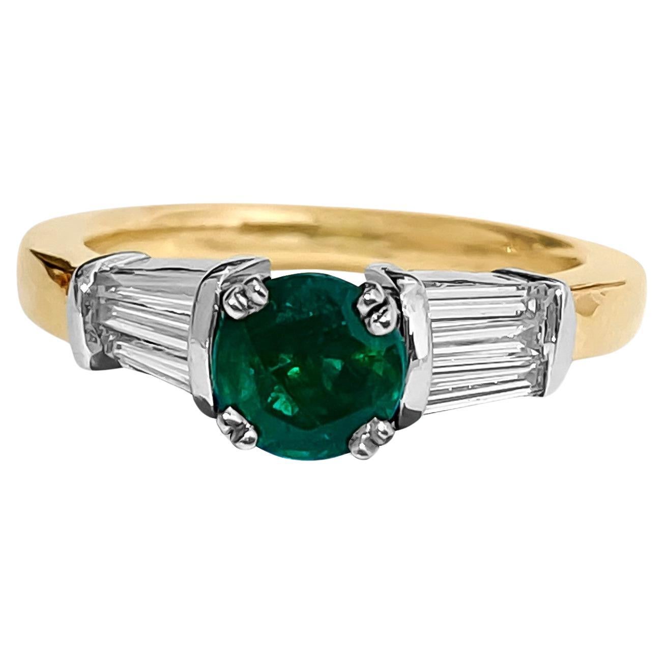 Vintage 14k Gold, Emerald & Diamond Engagement Ring For Sale