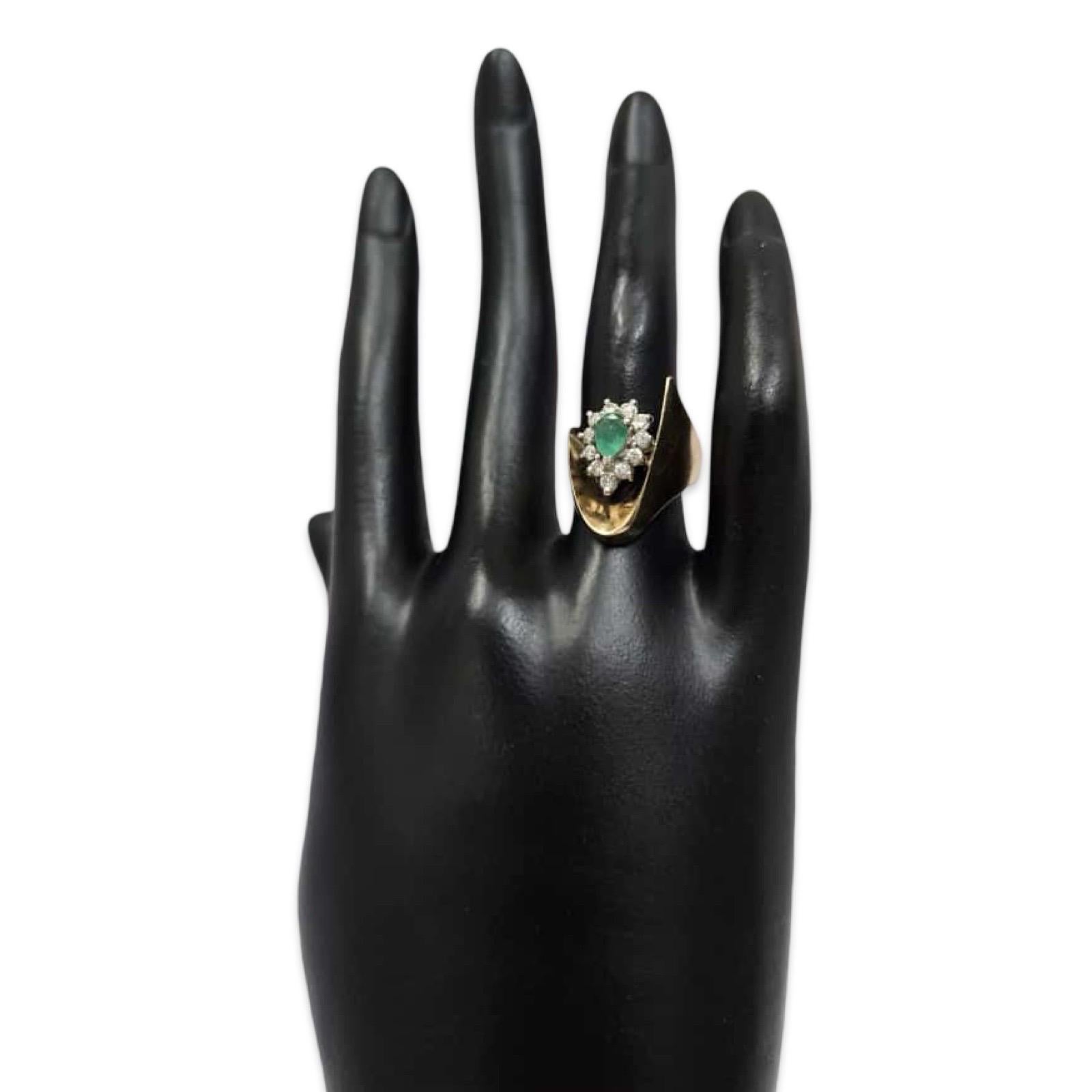 Vintage 14K Gold Emerald & Diamond Ring 0.84 TCW Bypass Design Bon état - En vente à Miami, FL