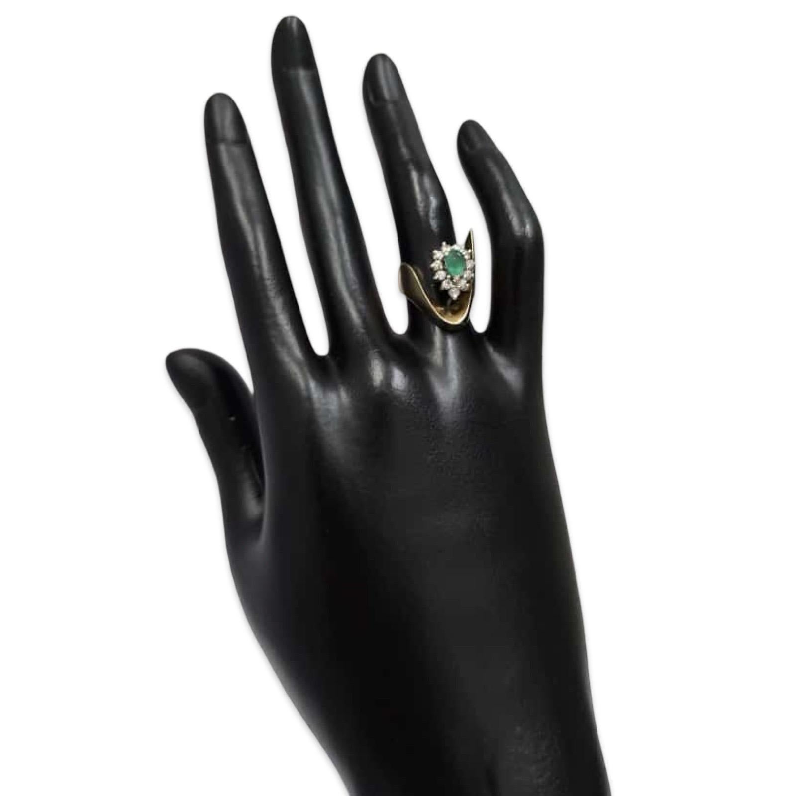 Vintage 14K Gold Emerald & Diamond Ring 0.84 TCW Bypass Design Pour femmes en vente