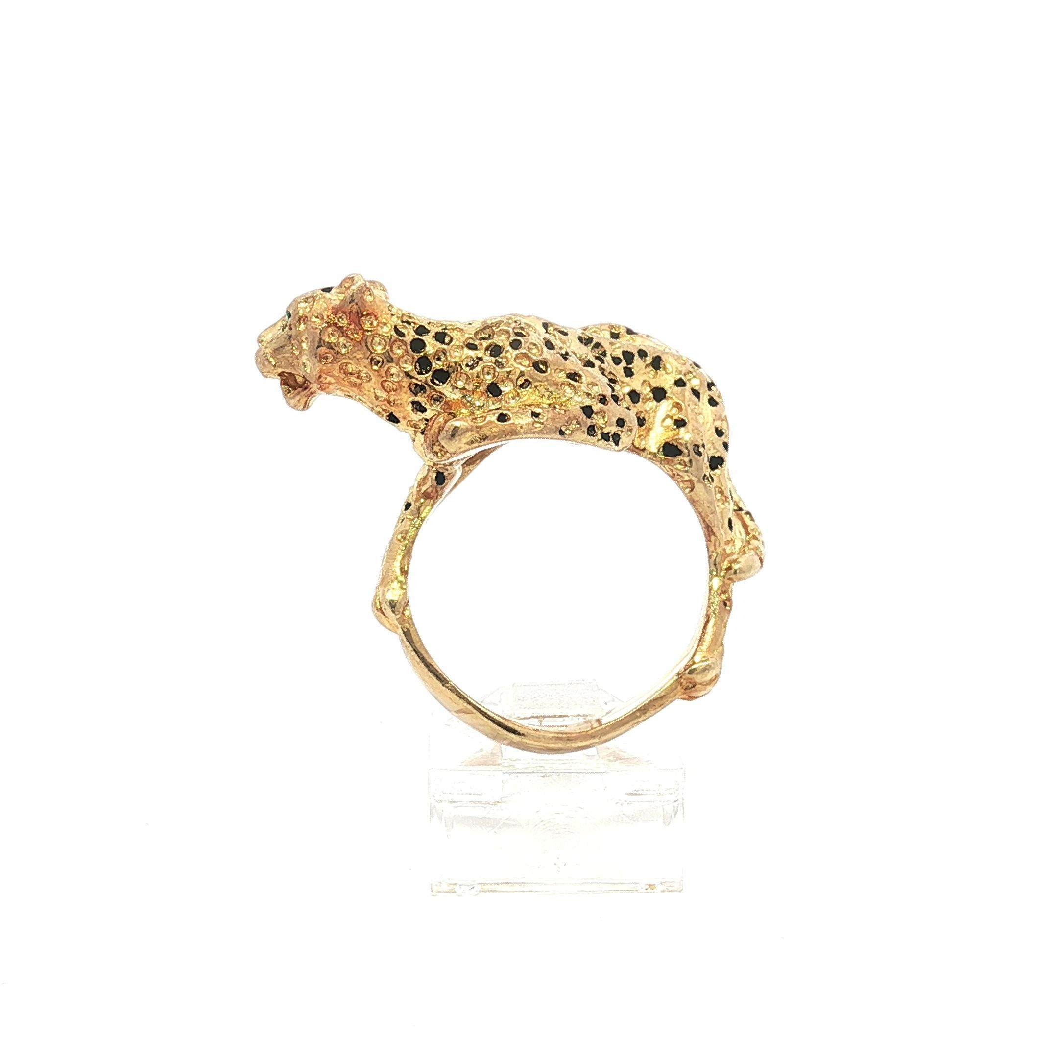 Anello d'epoca in oro 14k con occhi di smeraldo e smalto nero con macchie di leopardo saltatore in vendita 13
