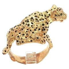 Vintage 14k Gold Emerald Eyes Black Enamel Spots Jumping Leopard Big Cat Ring