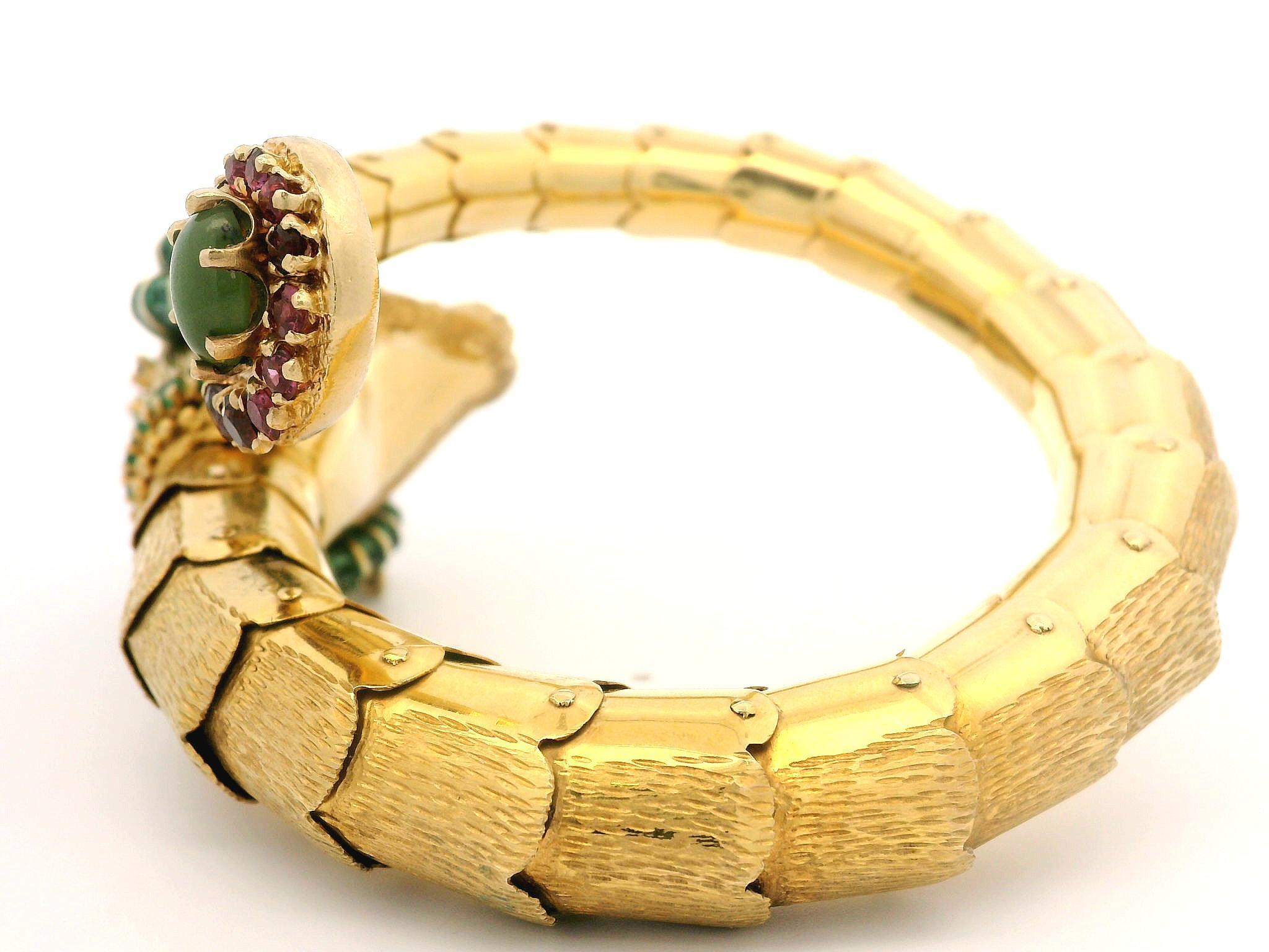Ram Wrap-Armband, 14 Karat Gold Smaragd Jade Rubin Diamant & Perle Emaille Arbeit im Angebot 6
