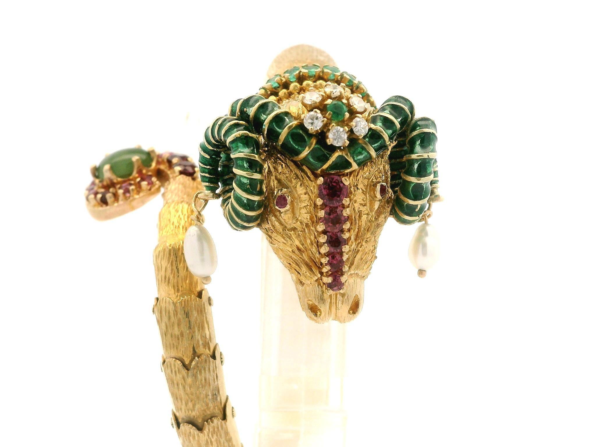 Ram Wrap-Armband, 14 Karat Gold Smaragd Jade Rubin Diamant & Perle Emaille Arbeit im Angebot 7