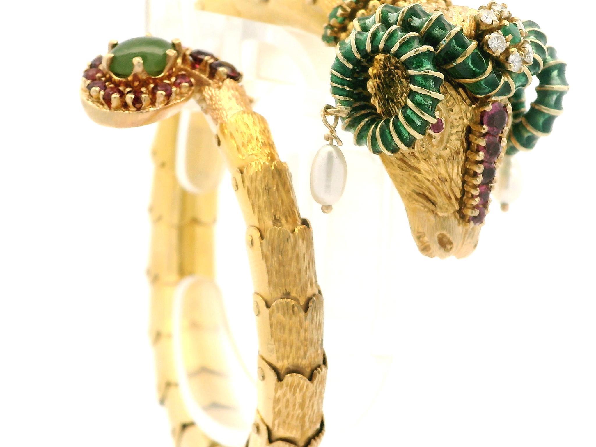 Ram Wrap-Armband, 14 Karat Gold Smaragd Jade Rubin Diamant & Perle Emaille Arbeit im Angebot 8