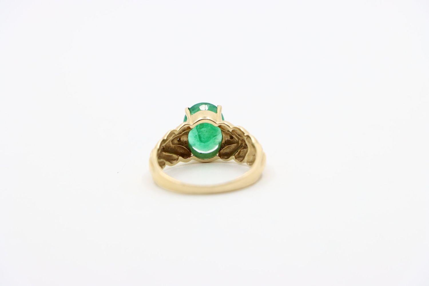Vintage 14K Gold Emerald Ring For Sale 3