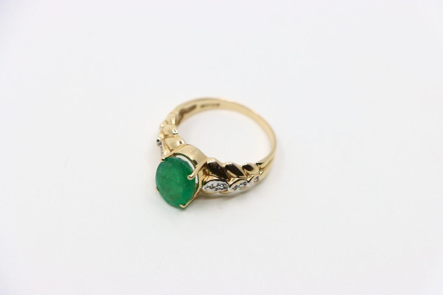Vintage 14K Gold Emerald Ring For Sale 4