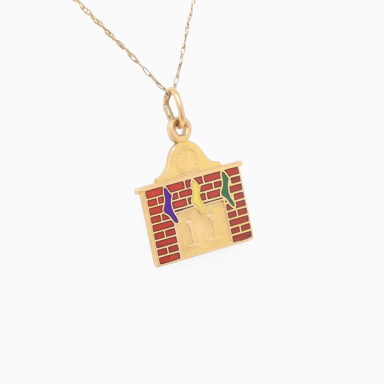Vintage 14K Gold & Enamel Christmas Fireplace Charm for a Bracelet For Sale 1
