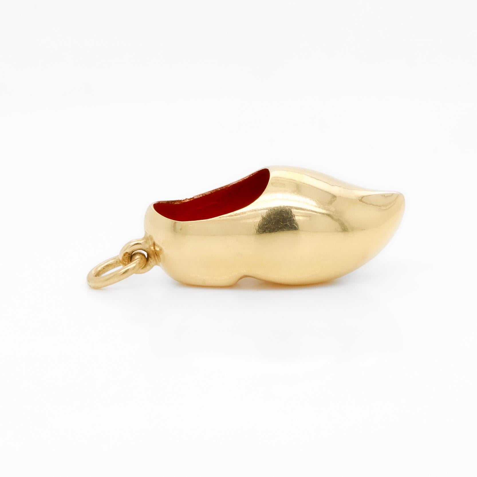 Vintage 14k Gold & Enamel Figural Dutch Clog or 'Klomp' Charm In Good Condition For Sale In Philadelphia, PA