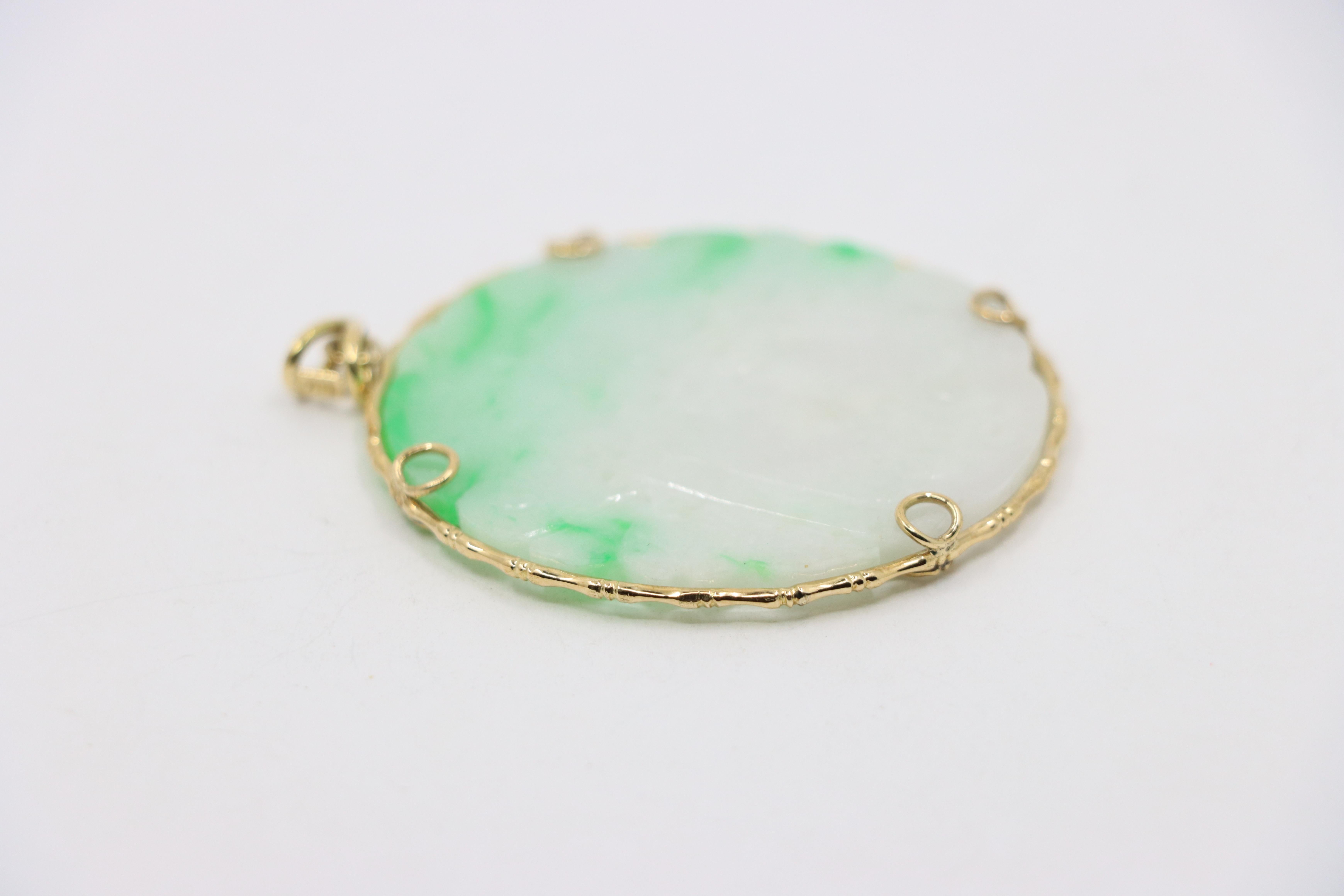 Vintage 14K Gold Engraved Jade Round Pendant For Sale 4
